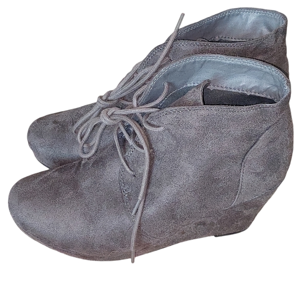 Women's Gray Suede Booties